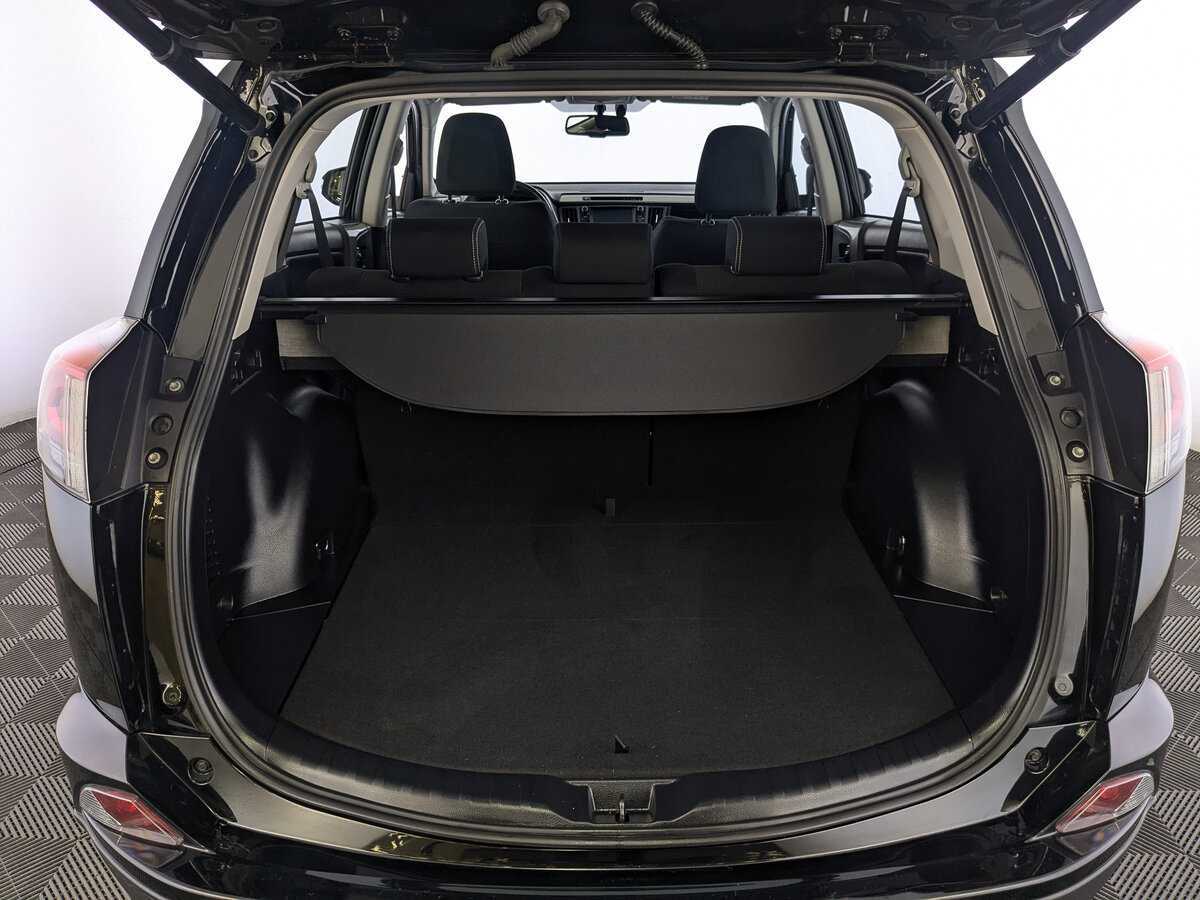 Toyota RAV4, 2017 Фото №10