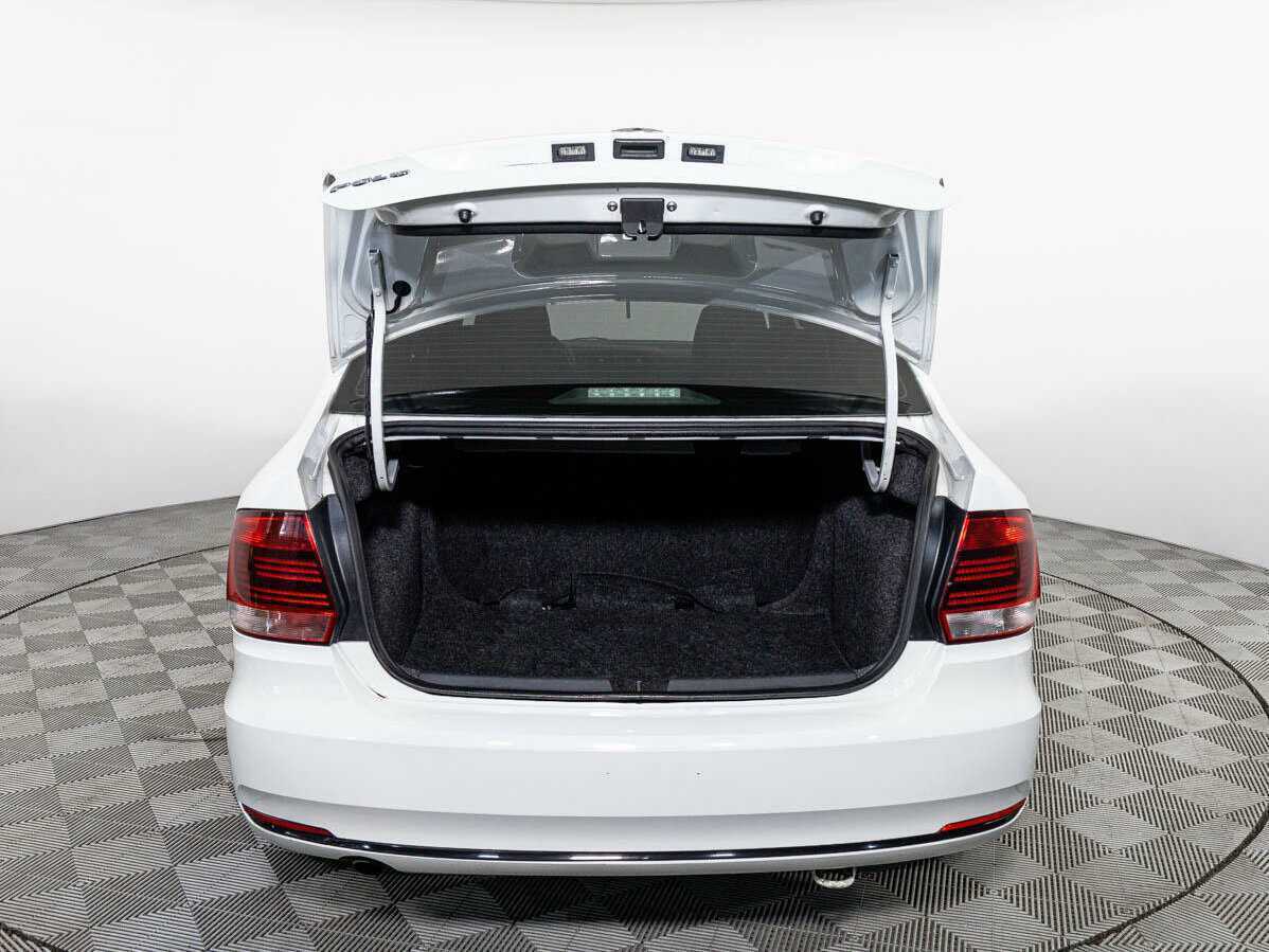 Volkswagen Polo, 2015 Фото №18