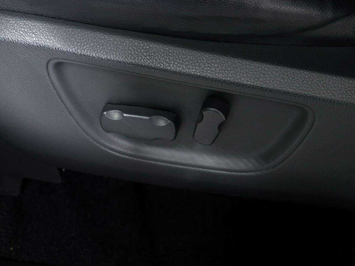 Mitsubishi Pajero Sport, 2018 Фото №20