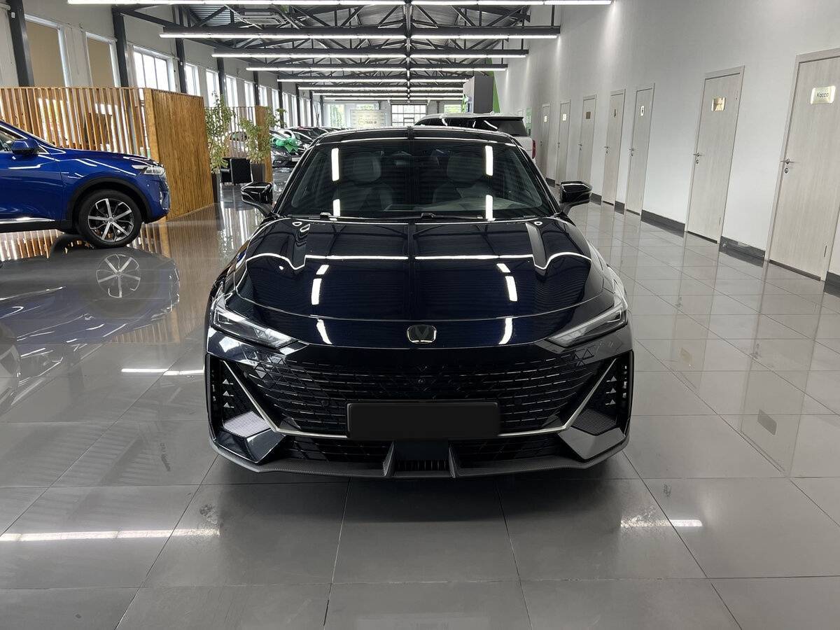 Changan UNI-V, 2023 Фото №3