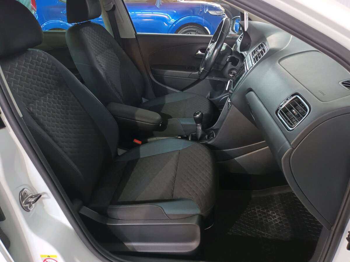 Volkswagen Polo, 2019 Фото №13