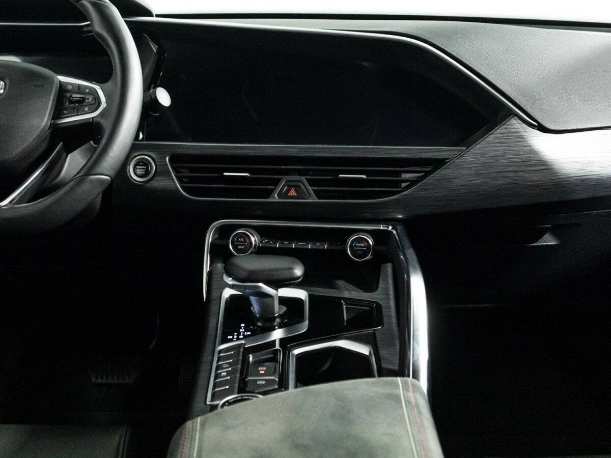 Geely Tugella, 2023 Фото №14