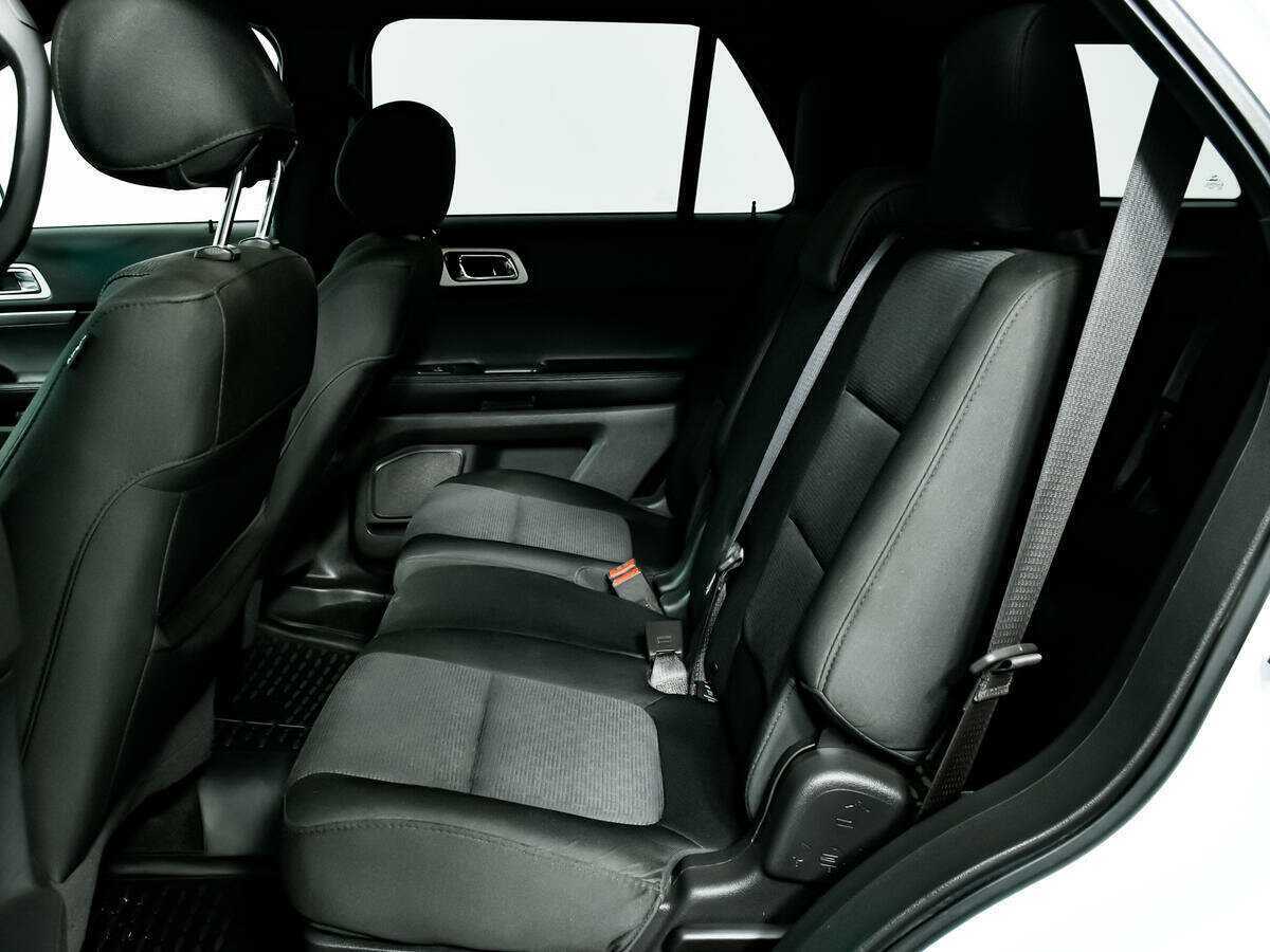 Ford Explorer, 2013 Фото №12
