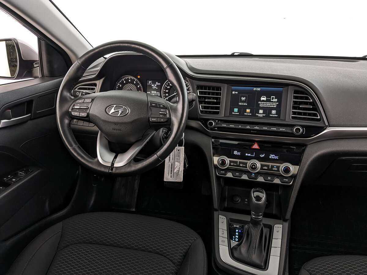 Hyundai Elantra, 2019 Фото №17
