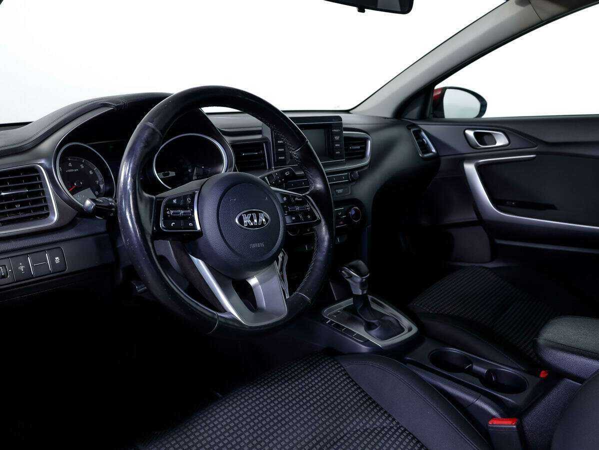 Kia Ceed, 2019 Фото №10