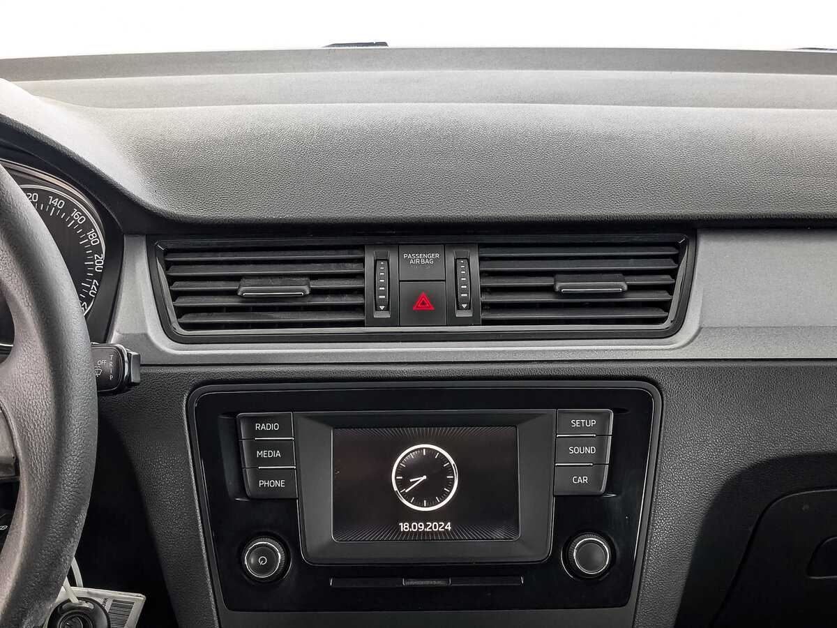 Skoda Rapid, 2017 Фото №15