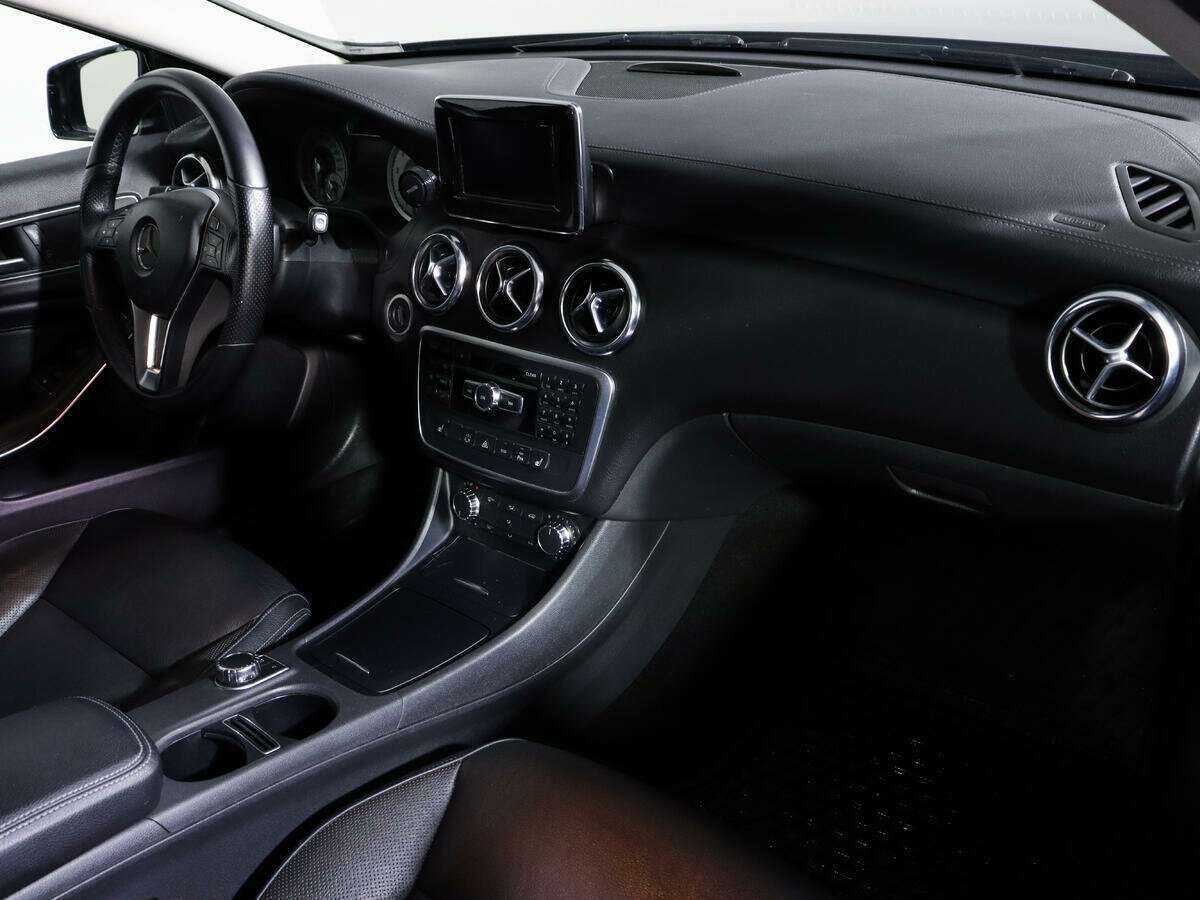 Mercedes-Benz A-Класс 200, 2013 Фото №8