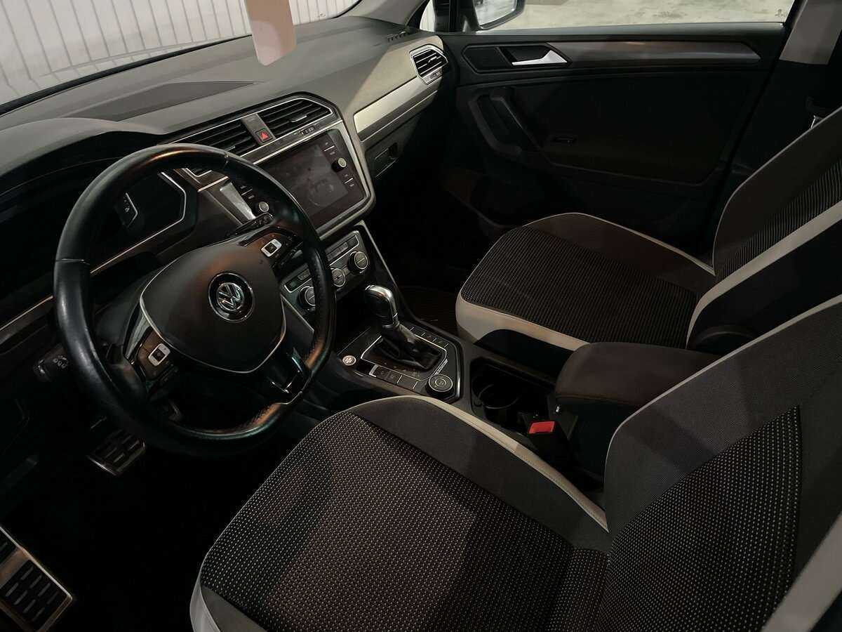 Volkswagen Tiguan, 2019 Фото №16