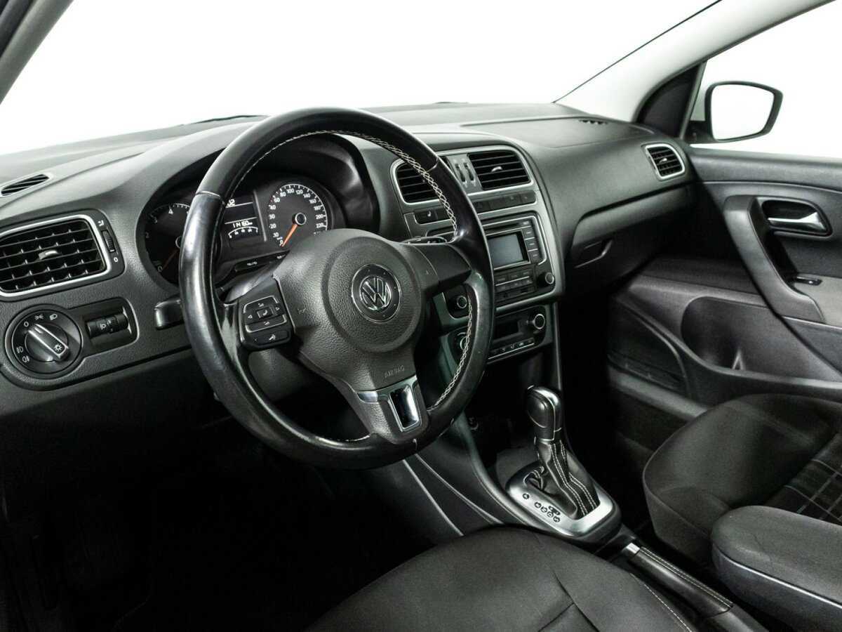 Volkswagen Polo, 2015 Фото №11