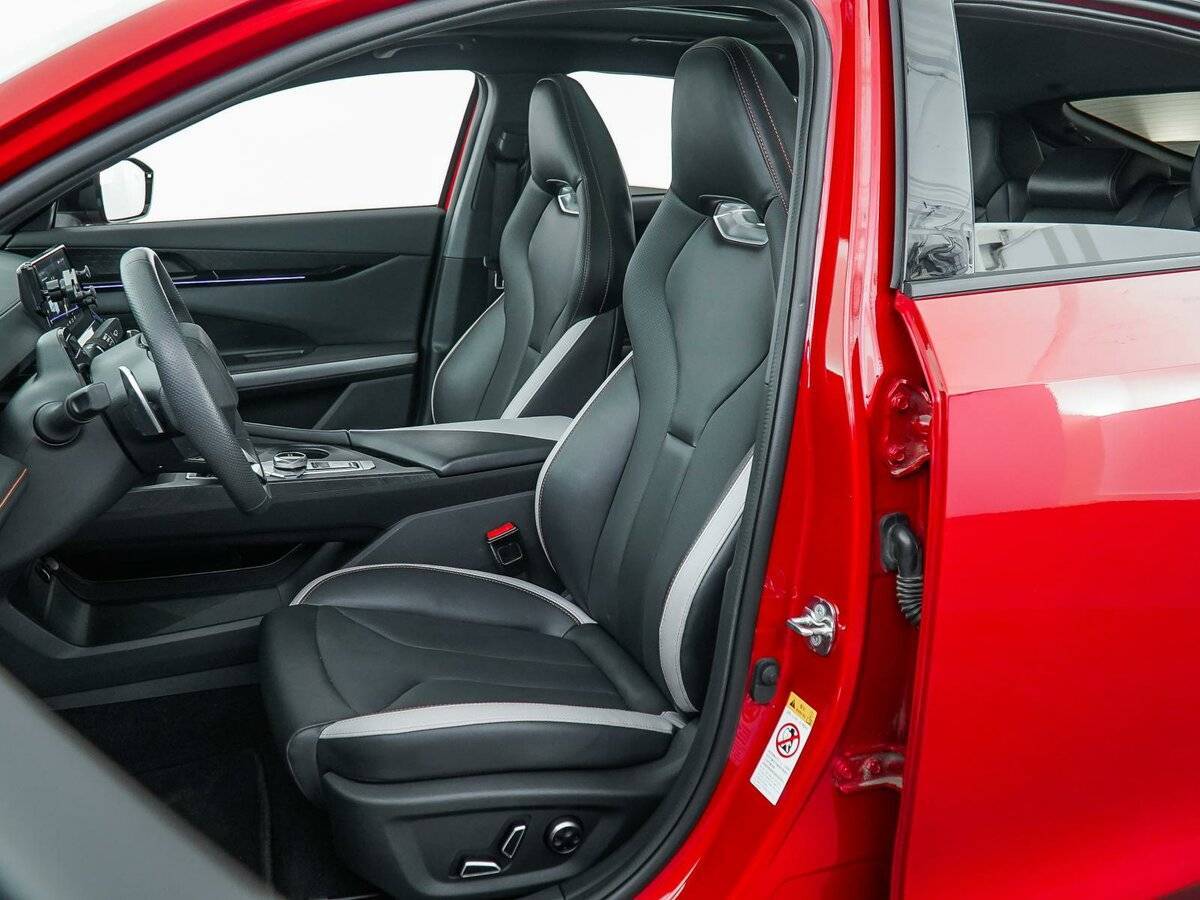 Changan UNI-V, 2023 Фото №12