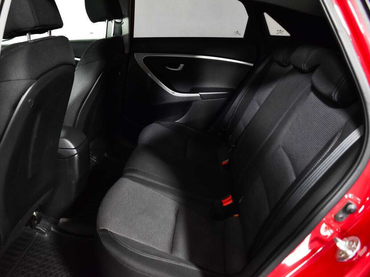 Hyundai i30, 2014 Фото №10