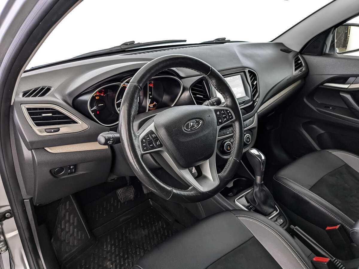 Lada (ВАЗ) Vesta SW, 2020 Фото №11