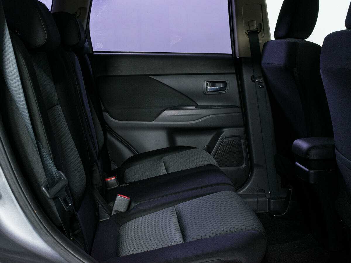 Mitsubishi Outlander, 2012 Фото №13