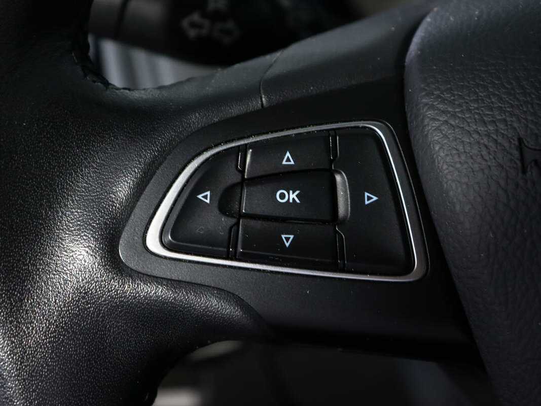 Ford Focus, 2018 Фото №14