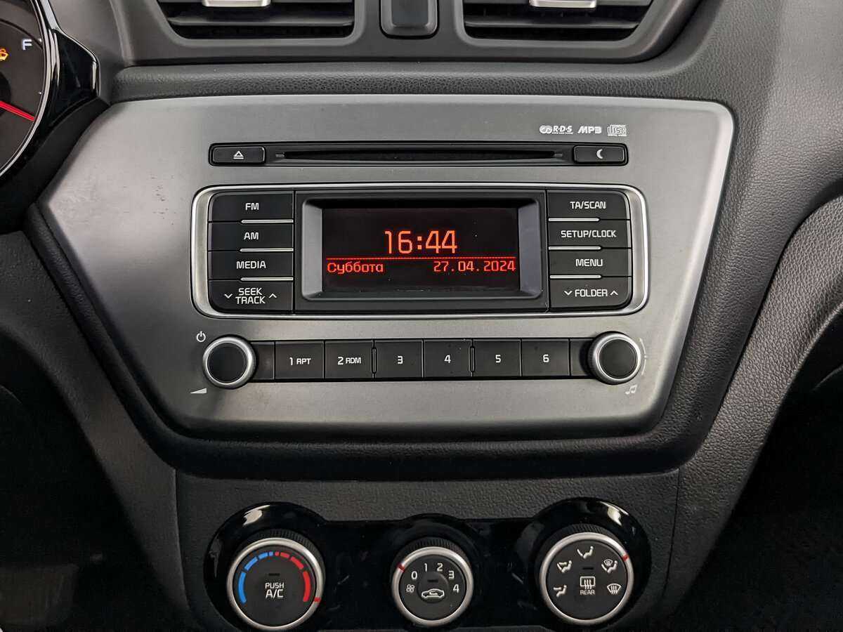 Kia Rio, 2016 Фото №14