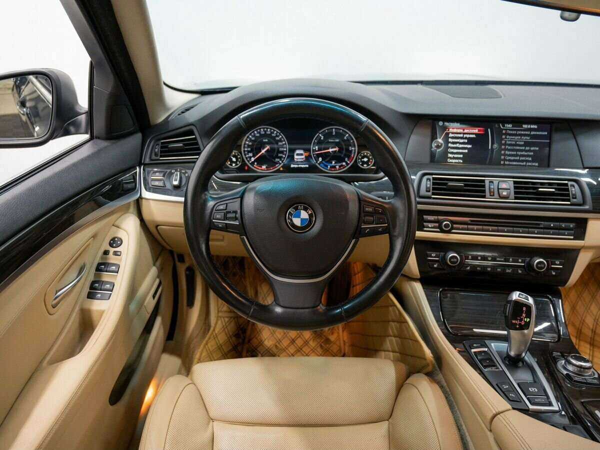 BMW 5 серии 530d xDrive, 2013 Фото №11