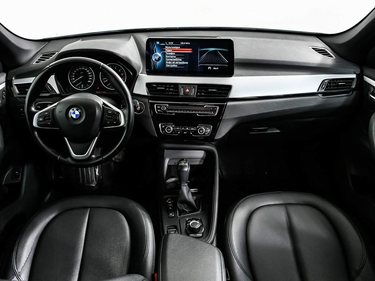 BMW X1 20i xDrive, 2016 Фото №11
