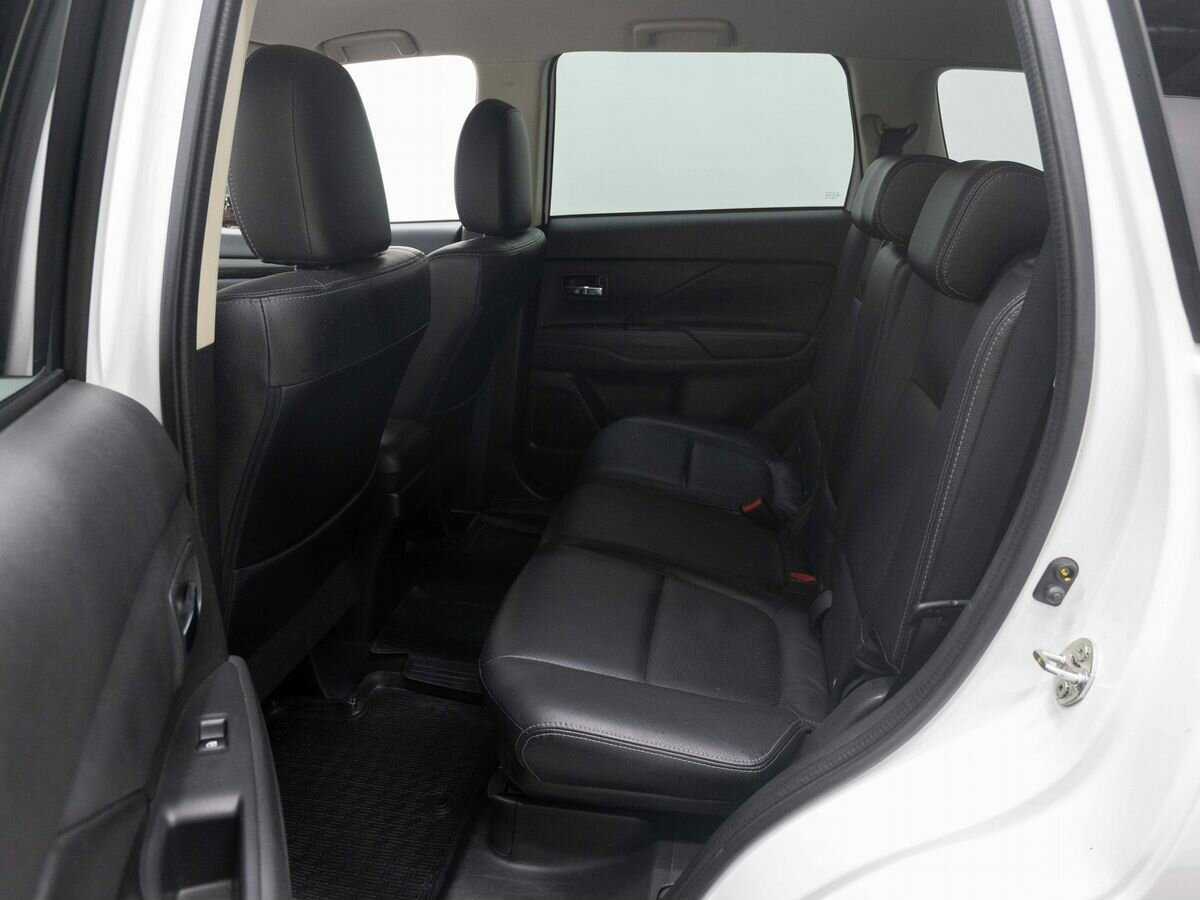 Mitsubishi Outlander, 2016 Фото №11