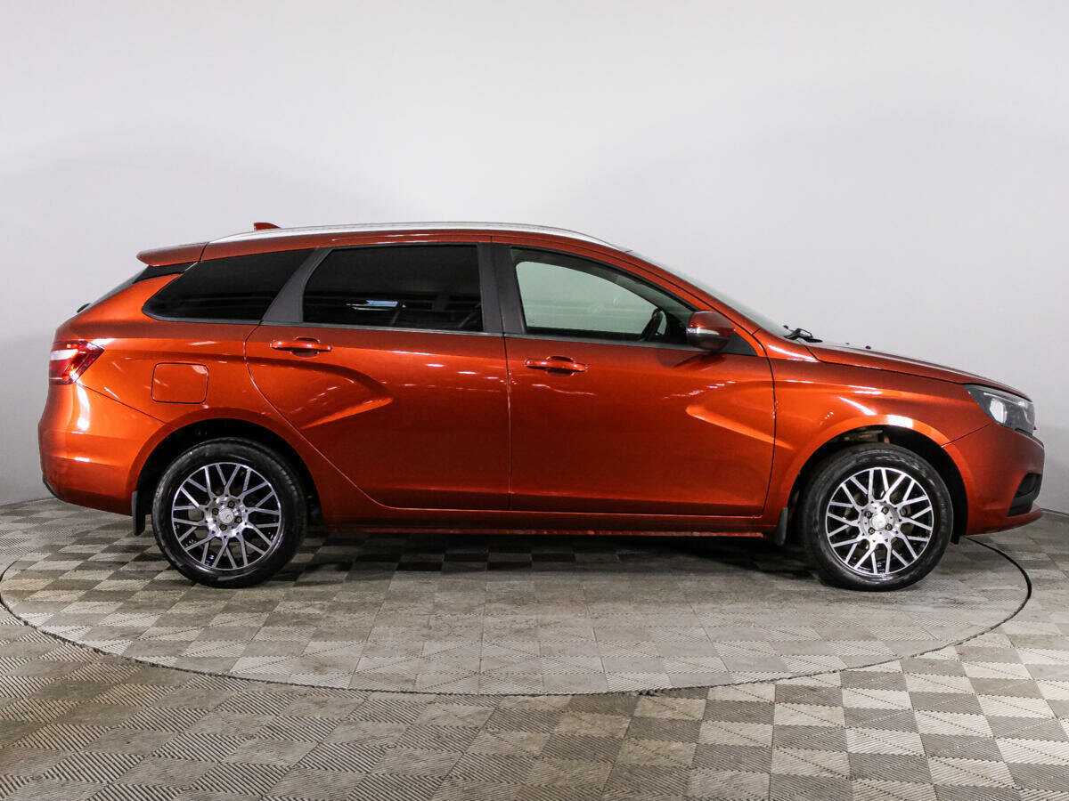 Lada (ВАЗ) Vesta SW, 2018 Фото №4