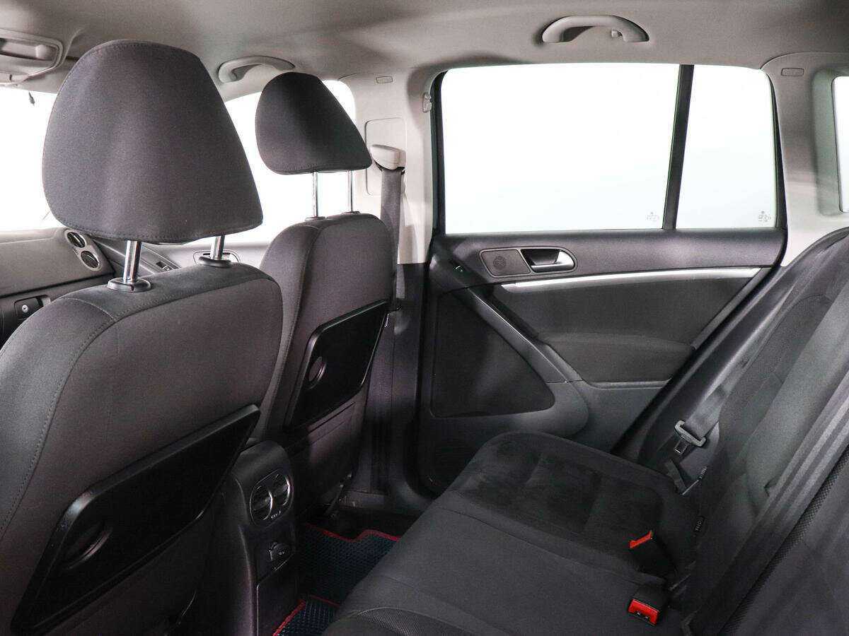 Volkswagen Tiguan, 2012 Фото №12