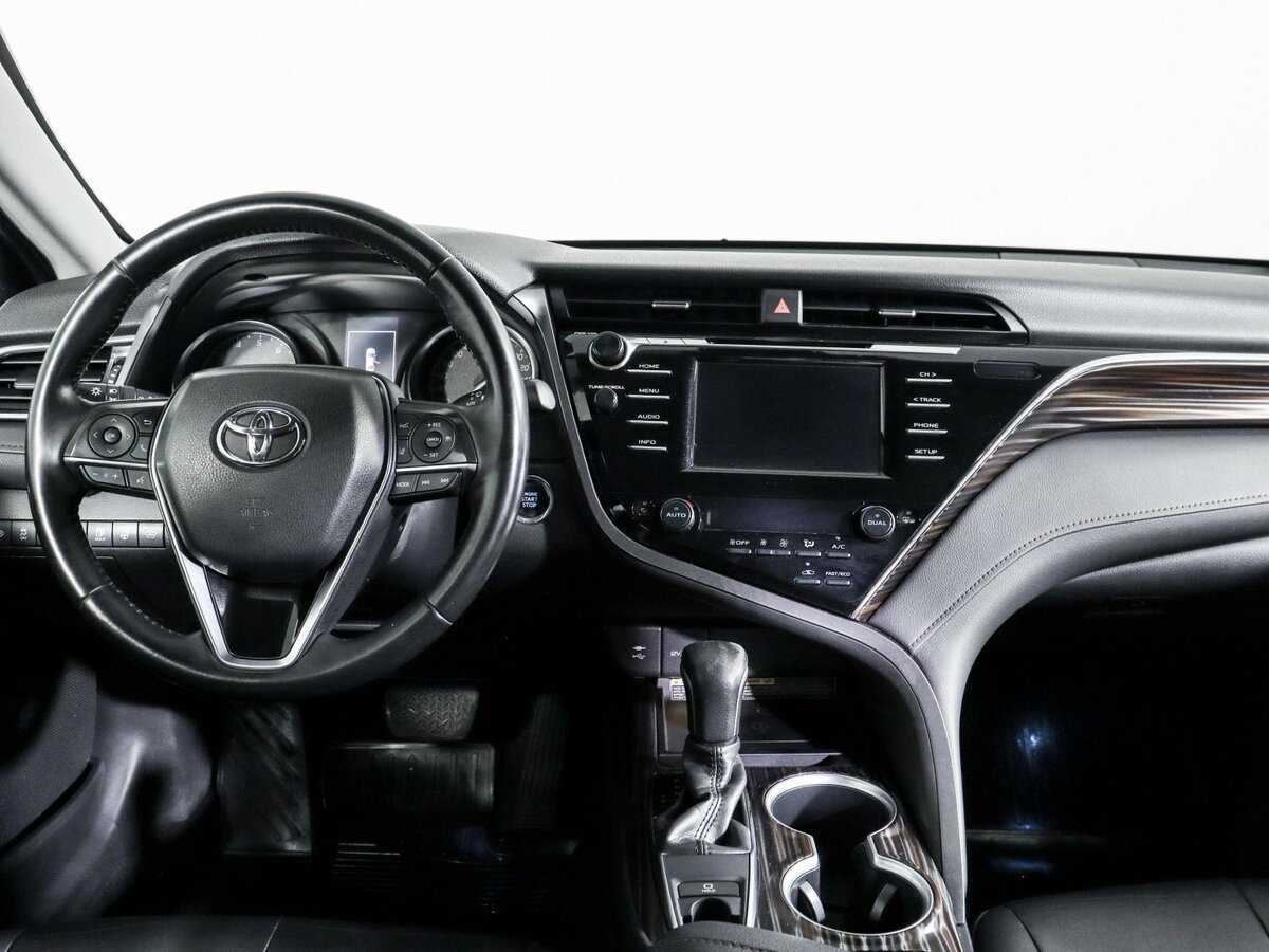Toyota Camry, 2019 Фото №12