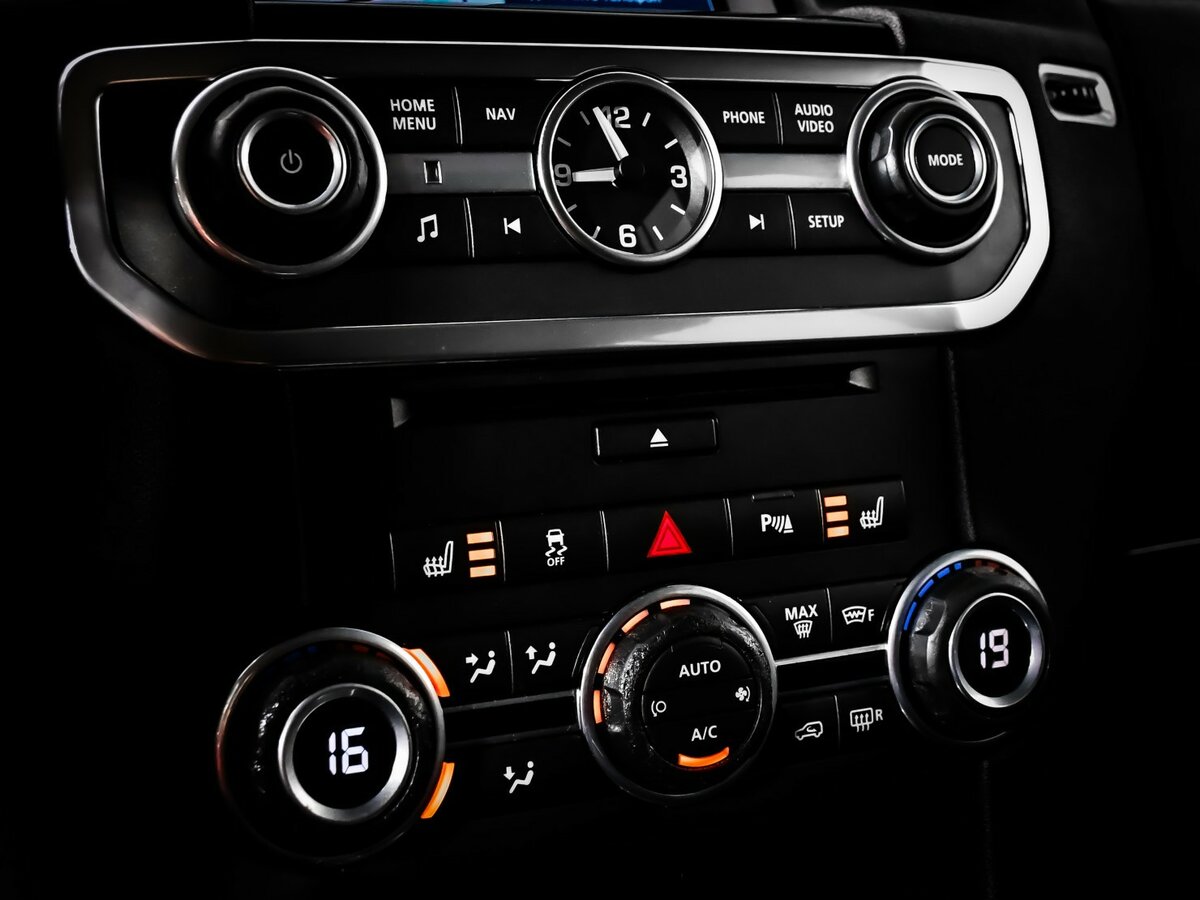 Land Rover Discovery IV Рестайлинг, 2013 Фото №15