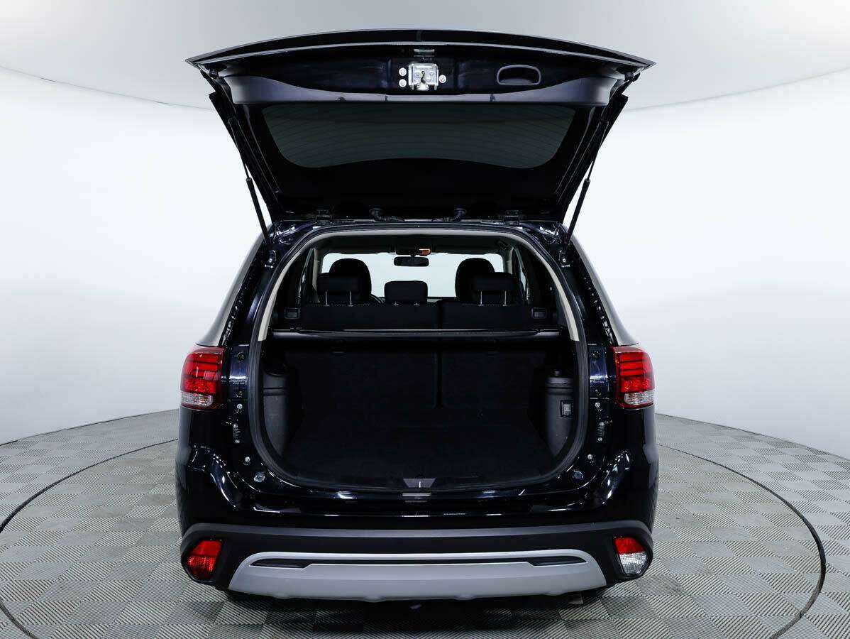 Mitsubishi Outlander, 2021 Фото №6