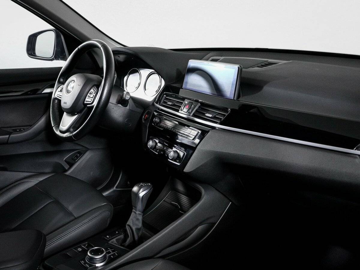 BMW X1 18d xDrive, 2020 Фото №8