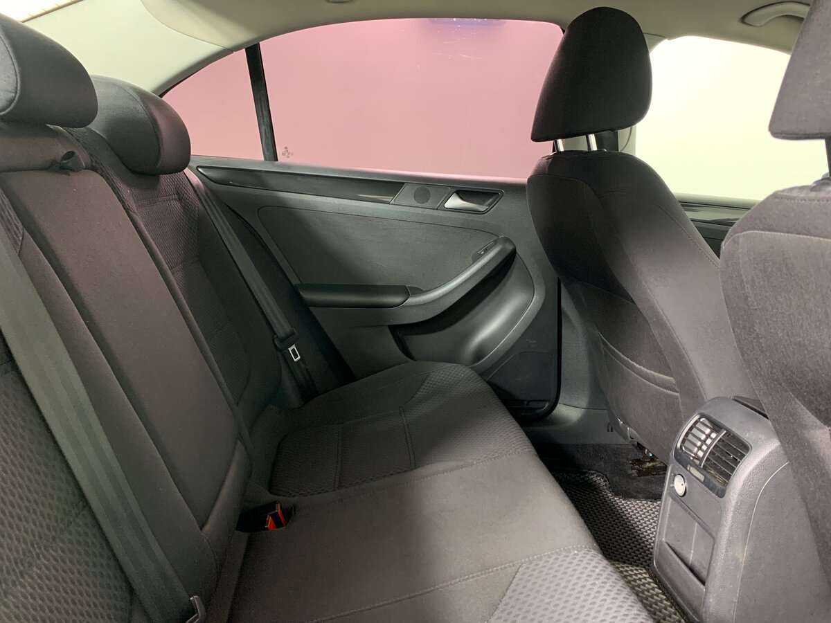 Volkswagen Jetta, 2012 Фото №15