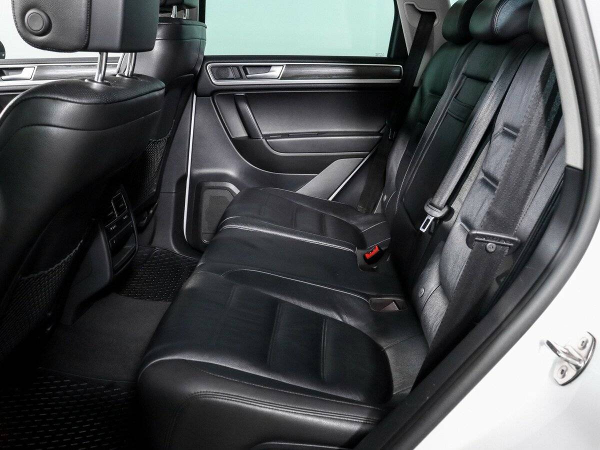 Volkswagen Touareg, 2015 Фото №10