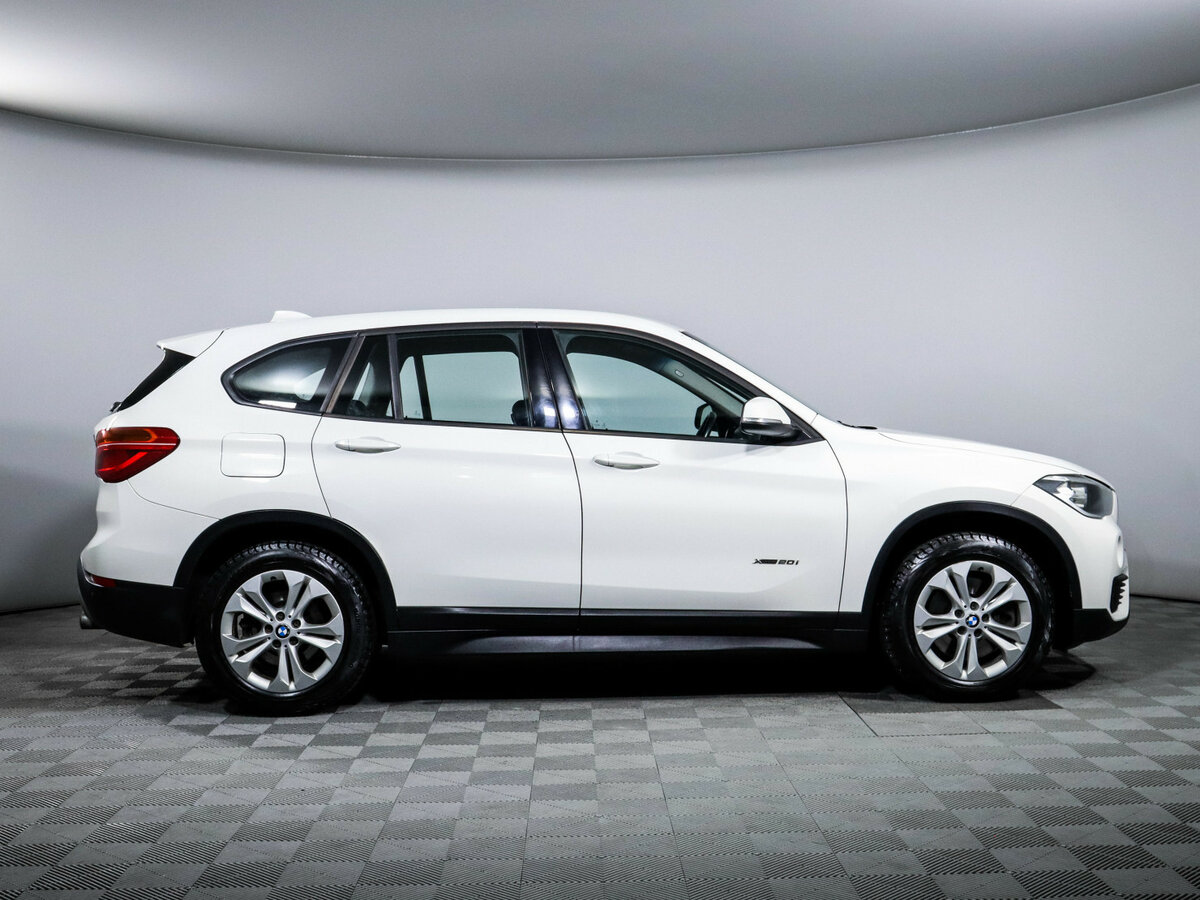 BMW X1 20i xDrive II (F48), 2016 Фото №4