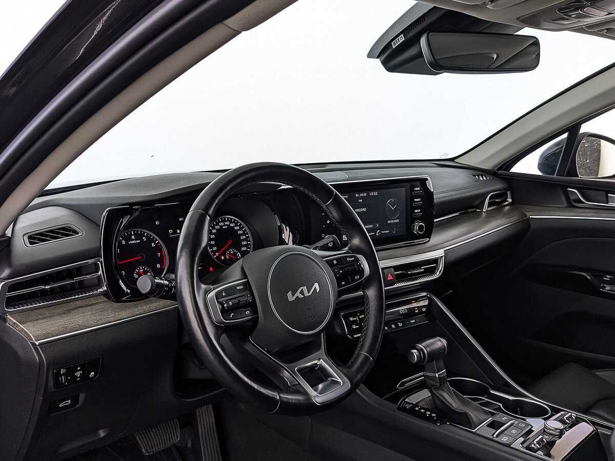 Kia K5, 2022 Фото №15