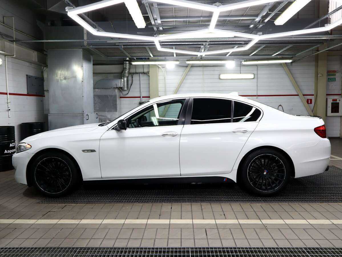 BMW 5 серии 520i, 2012 Фото №5