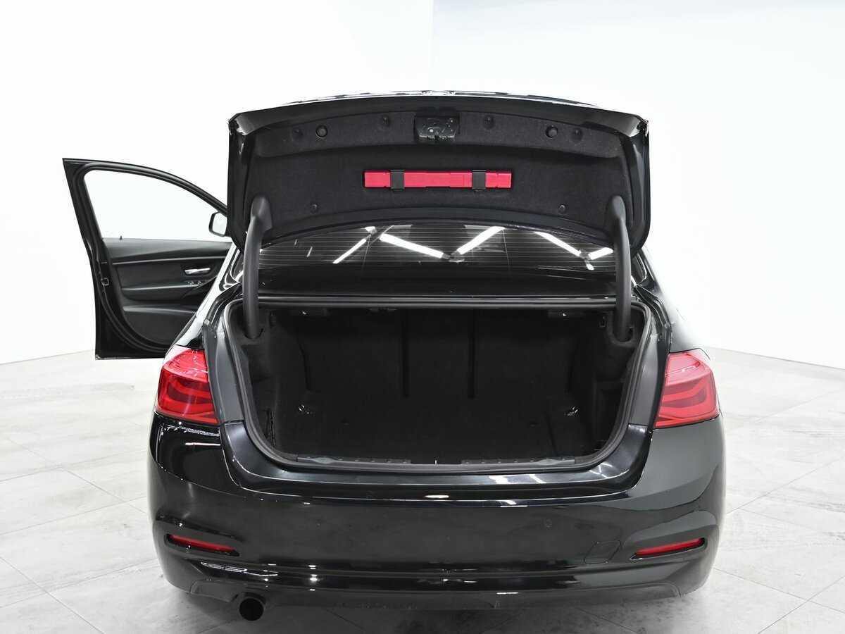 BMW 3 серии 318i, 2017 Фото №5