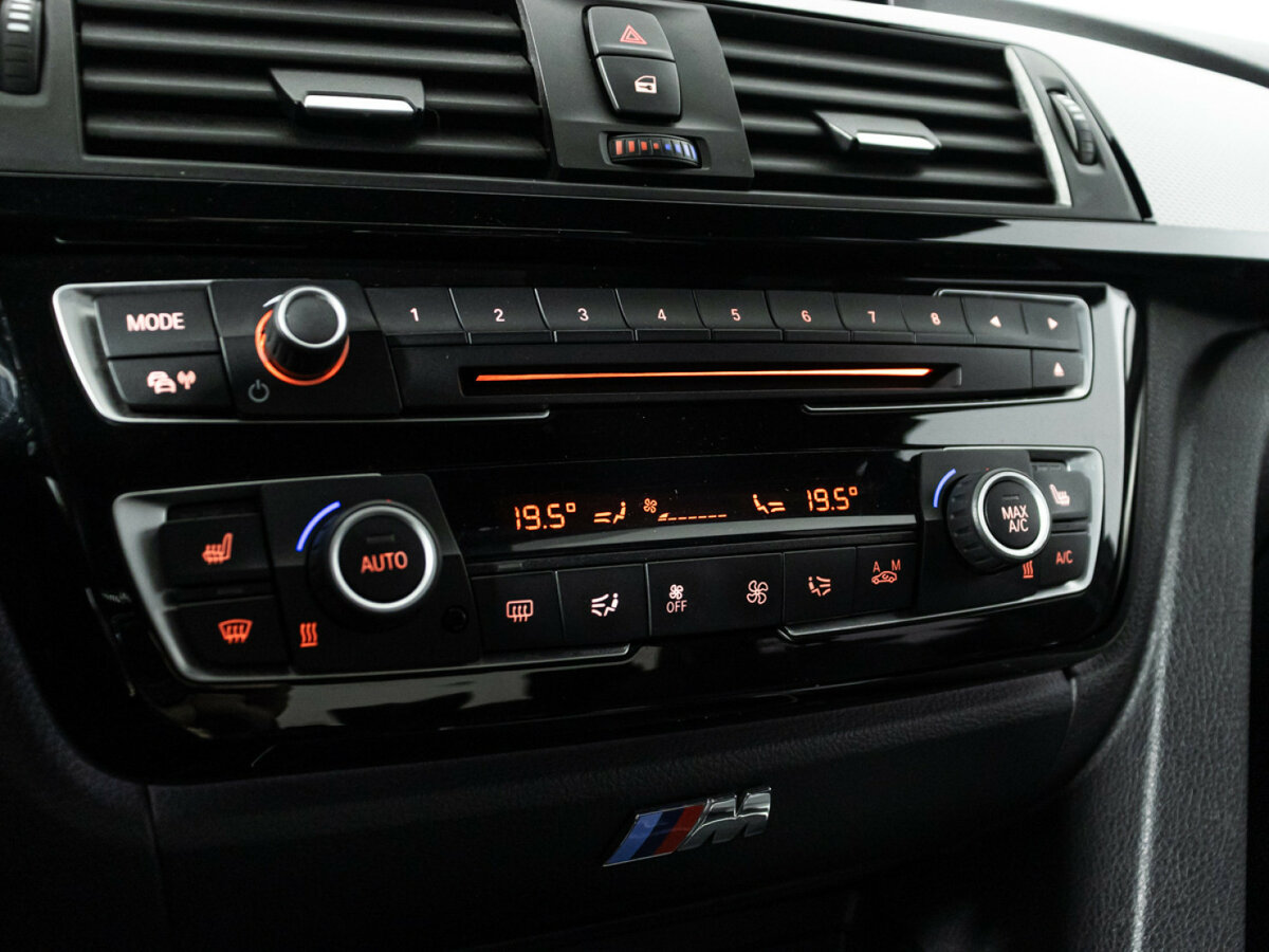 BMW 3 серии 320i xDrive VI (F3x) Рестайлинг, 2017 Фото №18