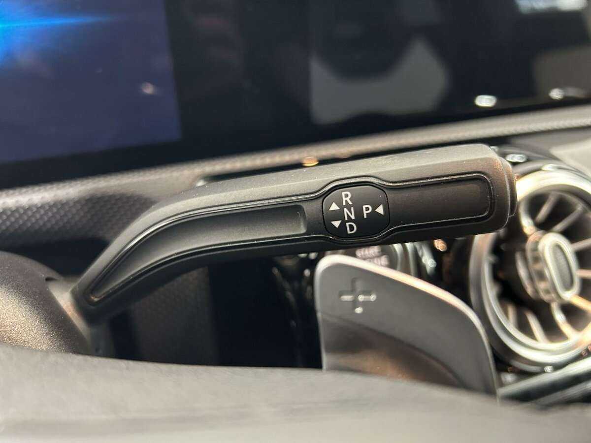 Mercedes-Benz CLA 200, 2019 Фото №13