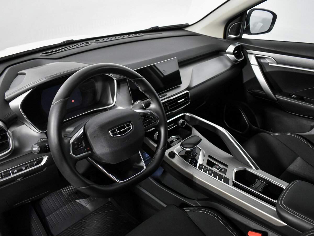 Geely Coolray, 2023 Фото №9