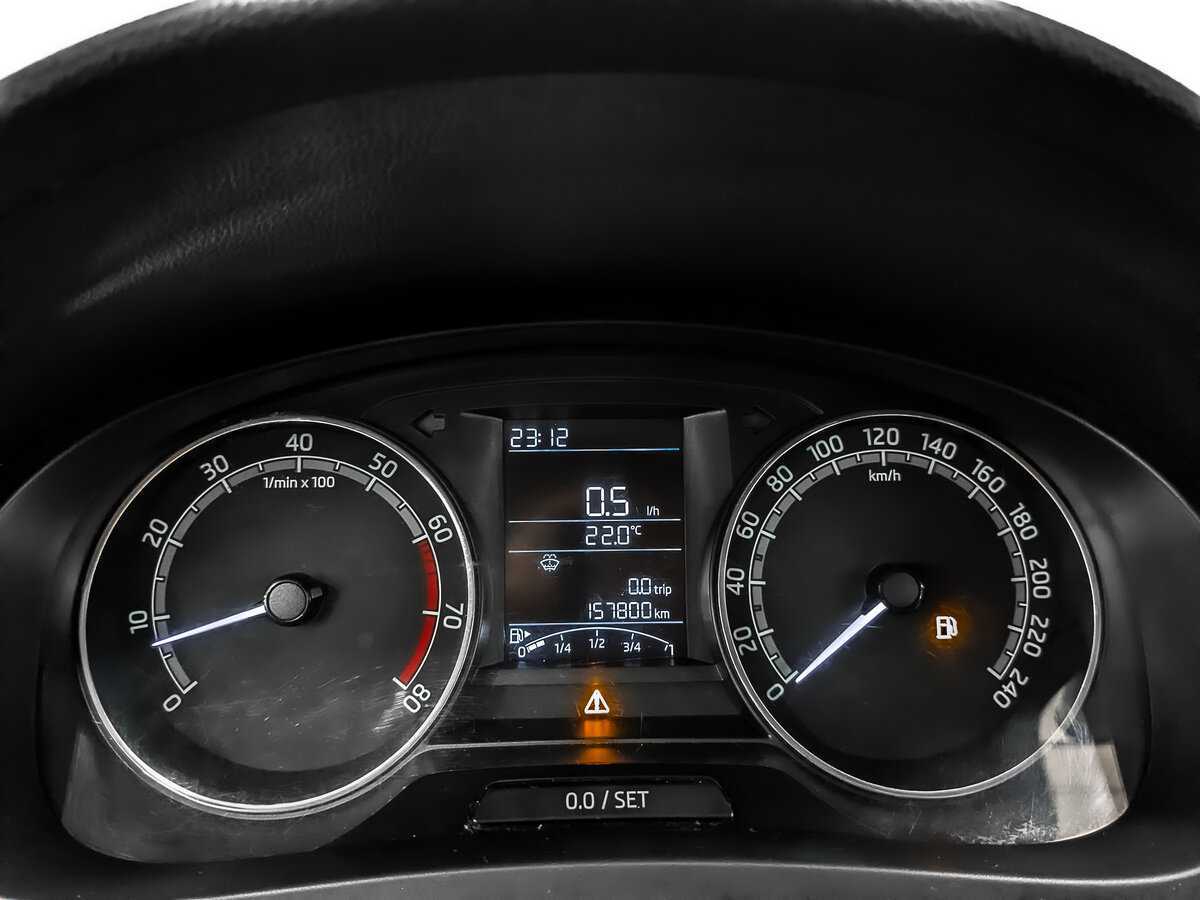 Skoda Rapid, 2017 Фото №14