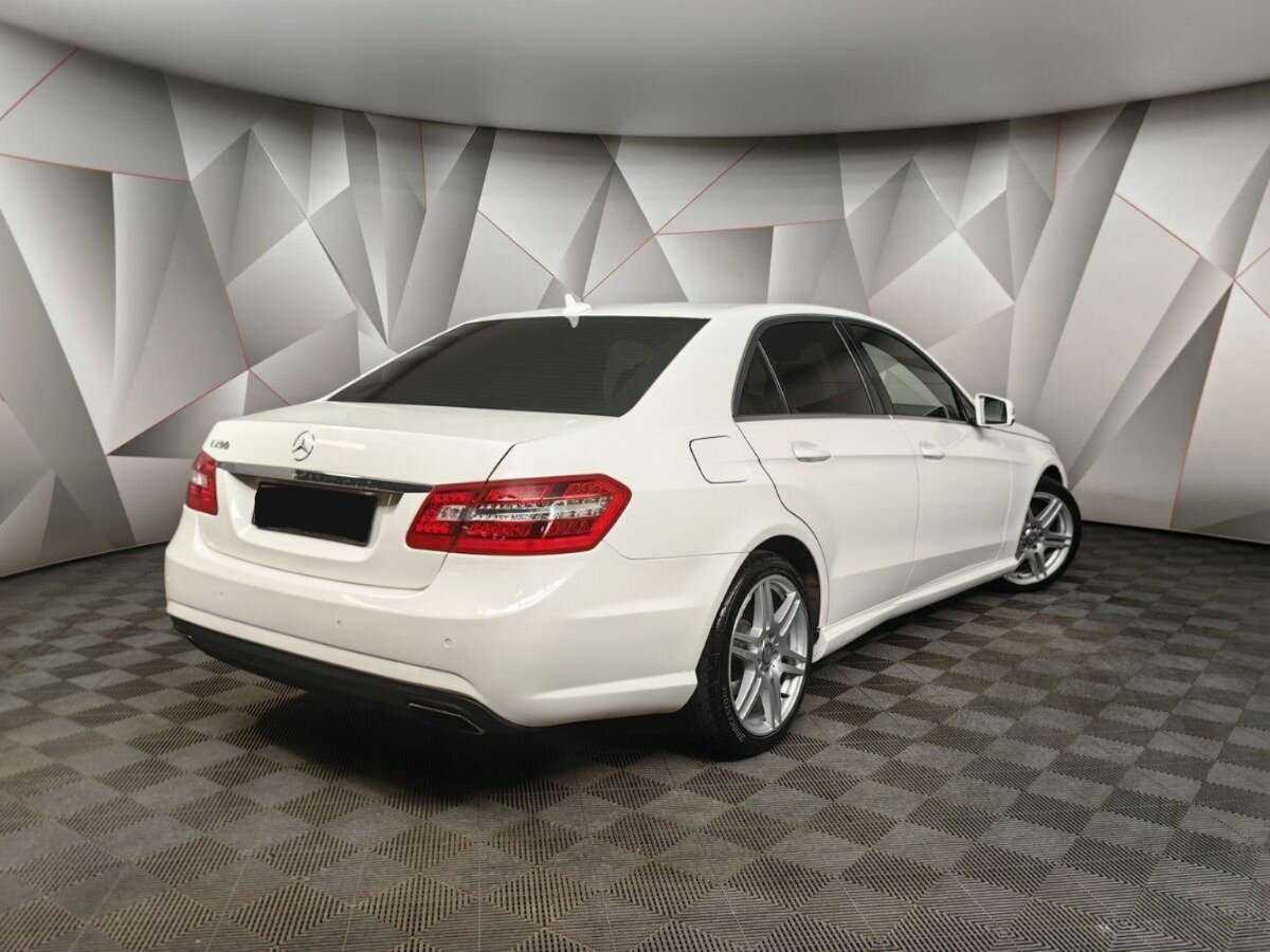 Mercedes-Benz E-Класс 200 7G-Tronic, 2013 Фото №2