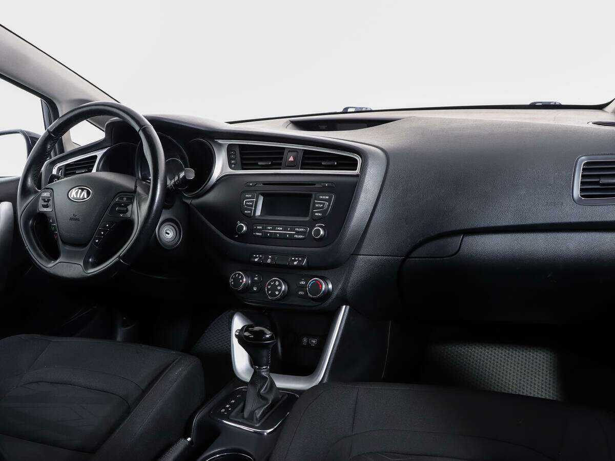 Kia Ceed, 2018 Фото №9