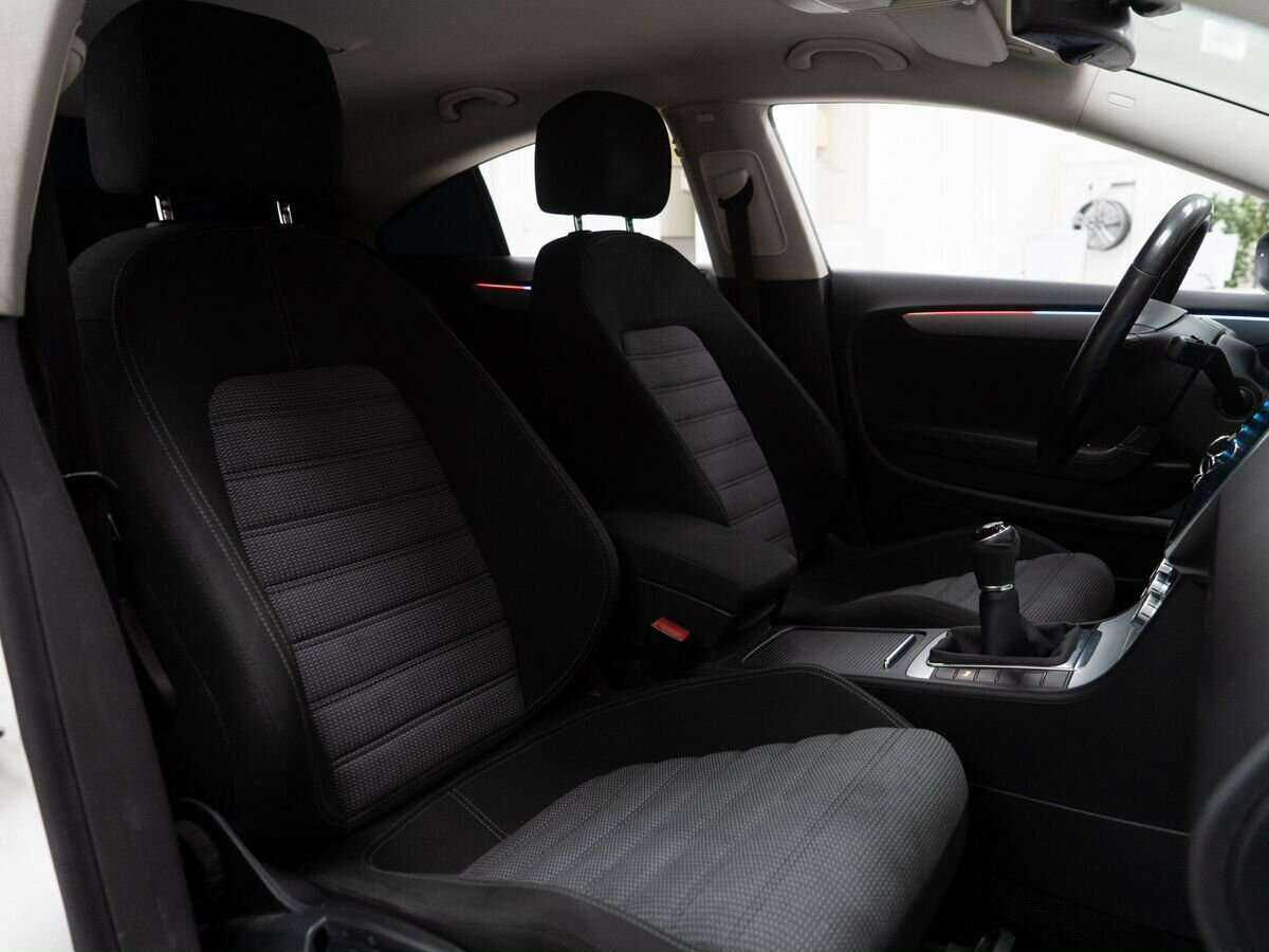 Volkswagen Passat CC, 2012 Фото №9