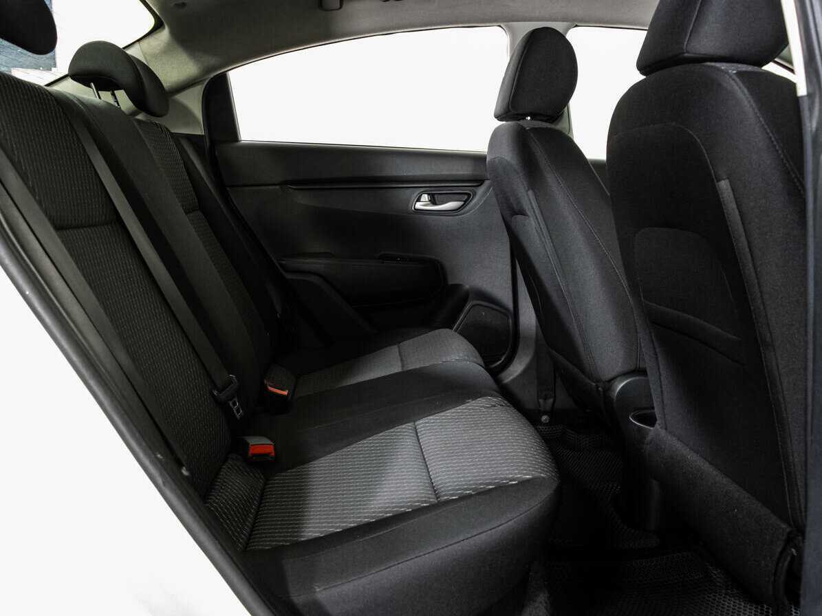 Kia Rio, 2017 Фото №15