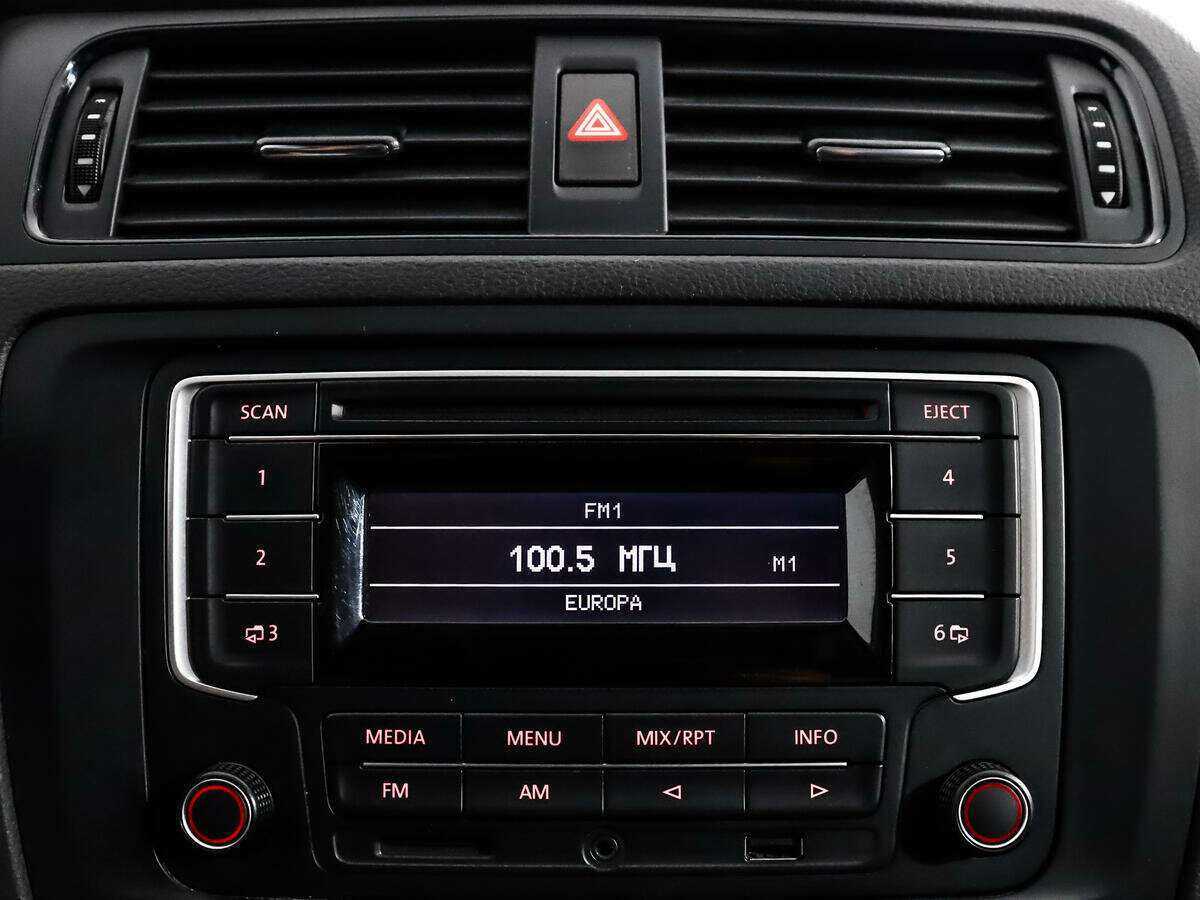 Volkswagen Jetta, 2014 Фото №13