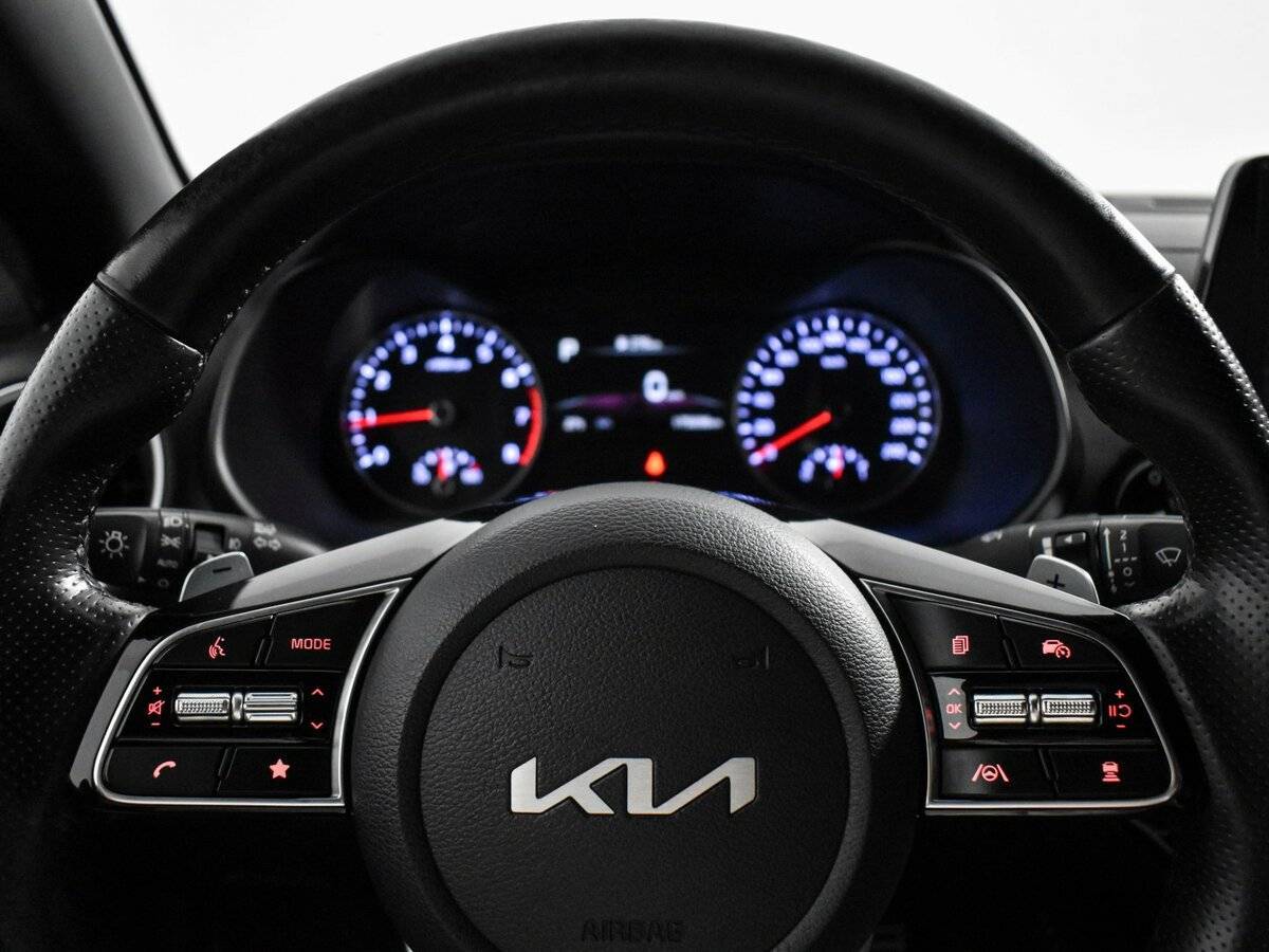 Kia Cerato, 2022 Фото №19