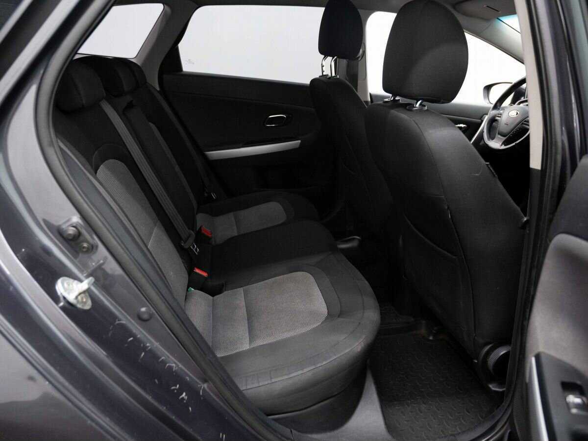Kia Ceed, 2015 Фото №11