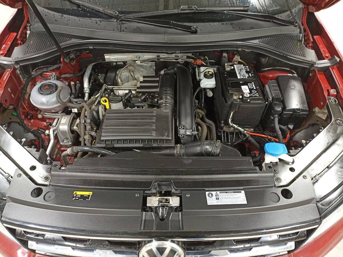 Volkswagen Tiguan, 2018 Фото №9