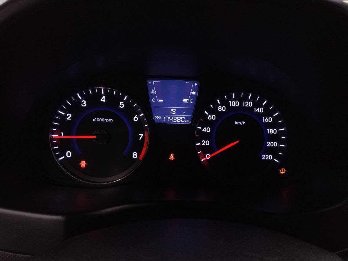 Hyundai Solaris, 2013 Фото №13