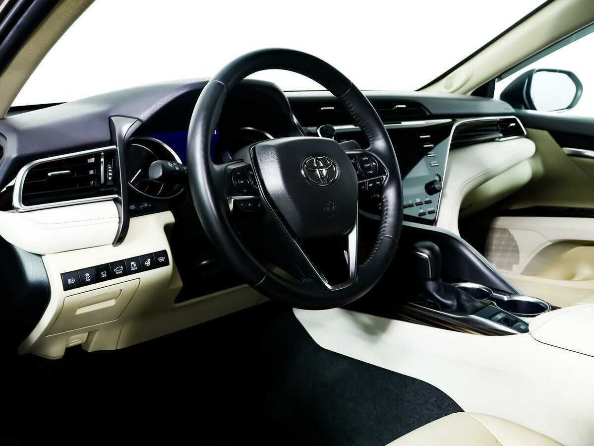 Toyota Camry, 2020 Фото №13