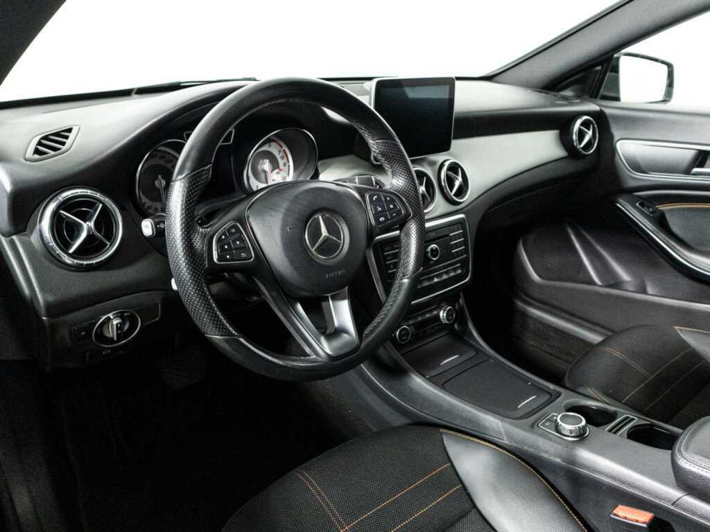Mercedes-Benz CLA 200, 2015 Фото №11