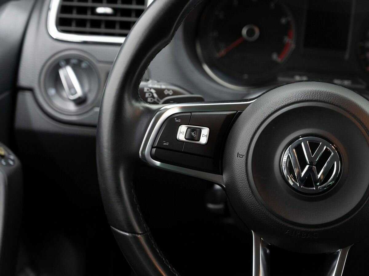 Volkswagen Polo, 2019 Фото №15